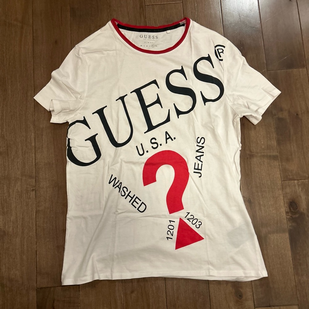 (2/$30) Guess Men’s Size XL Retro inspired logo tee t-shirt - ❓